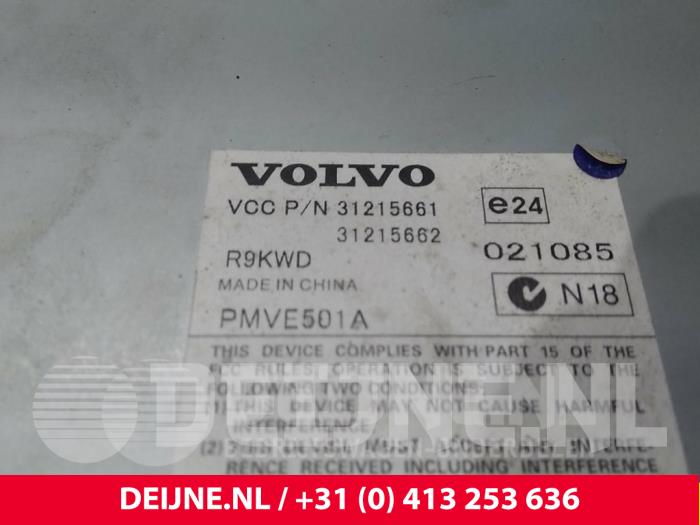 Wzmacniacz radiowy z Volvo S40 (MS) 2.4 20V 2007