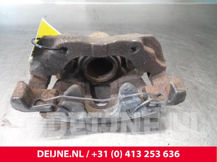Gebrauchte Bremszange rechts vorne Volvo V40 (MV) 1.6 D2 Preis € 35,00 Margenregelung angeboten von van Deijne Onderdelen Uden B.V.