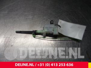 Used Tank flap lock motor Volvo V70 (BW) 2.0 D 16V Price € 25,00 Margin scheme offered by van Deijne Onderdelen Uden B.V.