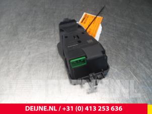 Gebrauchte Bremsassistent Sensor Volvo XC60 I (DZ) 2.4 D5 20V AWD Preis € 32,50 Margenregelung angeboten von van Deijne Onderdelen Uden B.V.
