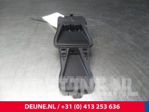Used Brake assist sensor Volvo V40 (MV) 2.0 T3 16V Price € 32,50 Margin scheme offered by van Deijne Onderdelen Uden B.V.