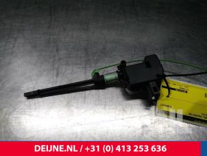 Used Tank flap lock motor Volvo V60 I (FW/GW) 2.0 D4 16V Price € 25,00 Margin scheme offered by van Deijne Onderdelen Uden B.V.
