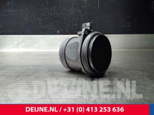 Usagé Débitmètre Volvo S80 (AR/AS) 2.4 D5 20V Autom. Prix € 40,00 Règlement à la marge proposé par van Deijne Onderdelen Uden B.V.