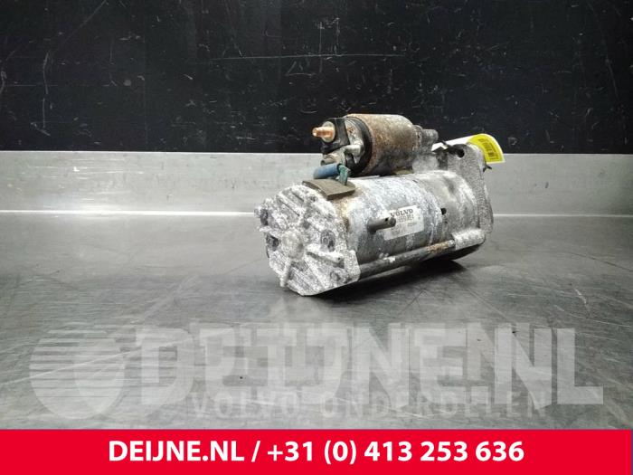 Starter from a Volvo S80 (AR/AS) 2.4 D5 20V Autom. 2015