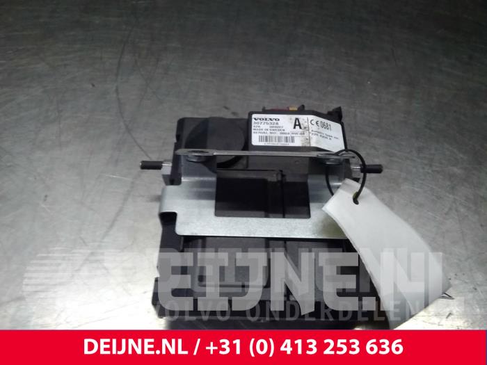 Gebrauchte Telefon Modul Volvo XC90 I 2.9 T6 24V Preis € 40,00 Margenregelung angeboten von van Deijne Onderdelen Uden B.V.