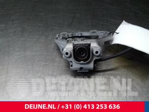 Używane Kamera przednia Volvo XC60 I (DZ) 2.4 D5 20V AWD Cena € 150,00 Procedura marży oferowane przez van Deijne Onderdelen Uden B.V.