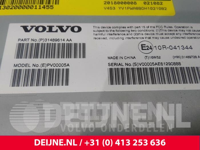 Amplificateur radio d'un Volvo V90 II (PW) 2.0 D4 16V 2017