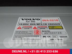 Used CD changer Volvo XC90 I 2.9 T6 24V Price € 50,00 Margin scheme offered by van Deijne Onderdelen Uden B.V.