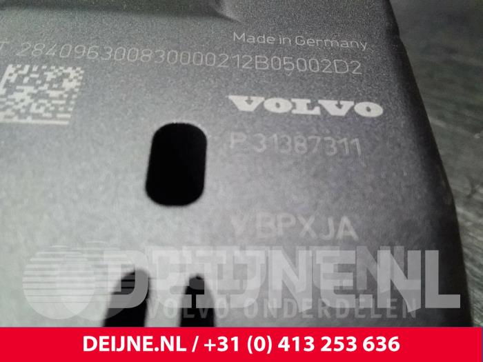 Bremsassistent Sensor van een Volvo V70 (BW) 2.0 D3 20V 2013