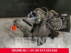 Usagé Boîtier chauffage Volvo V40 (MV) 1.6 D2 Prix € 275,00 Règlement à la marge proposé par van Deijne Onderdelen Uden B.V.