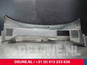 Used Cowl top grille Volvo V70 (BW) 2.0 D3 20V Price € 50,00 Margin scheme offered by van Deijne Onderdelen Uden B.V.