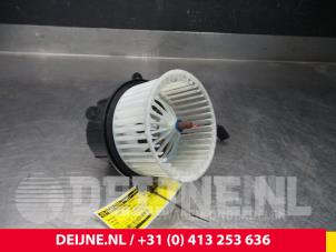 Usagé Moteur de ventilation chauffage Volvo XC90 II 2.0 T8 16V Twin Engine AWD Prix € 200,00 Règlement à la marge proposé par van Deijne Onderdelen Uden B.V.