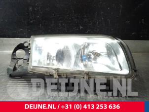 Used Headlight, right Volvo S80 (TR/TS) 2.8 T6 24V Price € 60,00 Margin scheme offered by van Deijne Onderdelen Uden B.V.