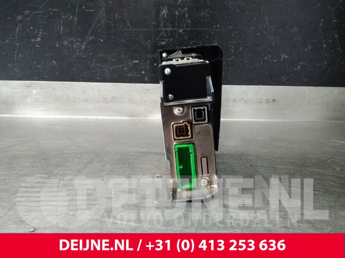 Phone module from a Volvo V70 (SW) 2.4 T 20V 2002