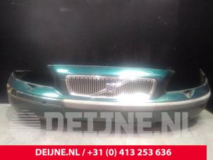 Used Front bumper Volvo V70 (SW) 2.4 T 20V Price € 80,00 Margin scheme offered by van Deijne Onderdelen Uden B.V.