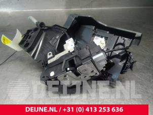 Used Rear door mechanism 4-door, right Volvo V60 II (ZW) 2.0 D4 16V Price € 45,00 Margin scheme offered by van Deijne Onderdelen Uden B.V.