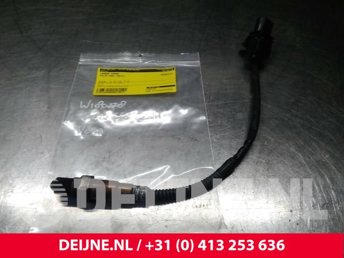 Used Lambda probe Volvo S60 II (FS) 2.4 D5 20V AWD Price € 50,00 Margin scheme offered by van Deijne Onderdelen Uden B.V.