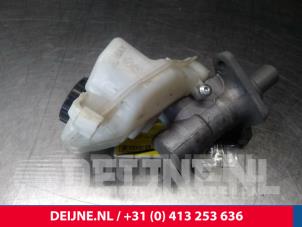 Usagé Cylindre de frein principal Volvo S60 II (FS) 2.0 D3 20V Prix € 70,00 Règlement à la marge proposé par van Deijne Onderdelen Uden B.V.