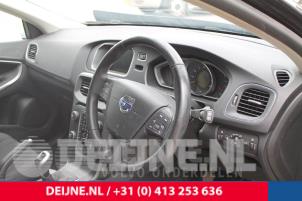 Gebrauchte Airbag links (Lenkrad) Volvo V40 (MV) 2.0 D2 16V Preis € 125,00 Margenregelung angeboten von van Deijne Onderdelen Uden B.V.