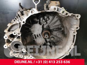 Used Gearbox Volvo V40 (MV) 2.0 D3 16V Price € 500,00 Margin scheme offered by van Deijne Onderdelen Uden B.V.