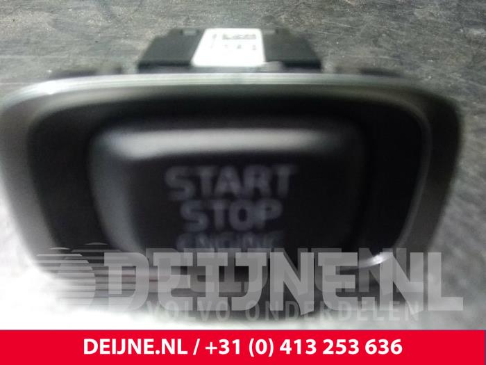 Start/stop switch from a Volvo V40 (MV) 2.0 D2 16V 2017
