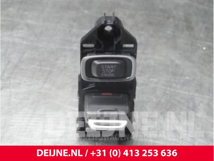 Ignition lock + key from a Volvo XC60 I (DZ) 2.4 D5 20V AWD Geartronic 2014