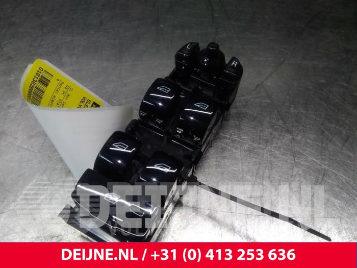 Usados Interruptor de ventanilla eléctrica Volvo V90 II (PW) 2.0 D4 16V Precio € 75,00 Norma de margen ofrecido por van Deijne Onderdelen Uden B.V.