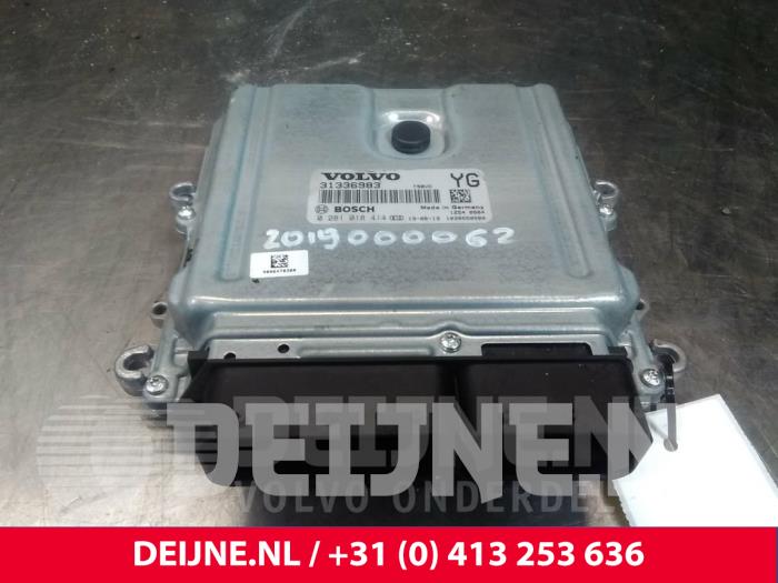 Used Engine management computer Volvo V60 I (FW/GW) 2.0 D3 20V Price € 75,00 Margin scheme offered by van Deijne Onderdelen Uden B.V.