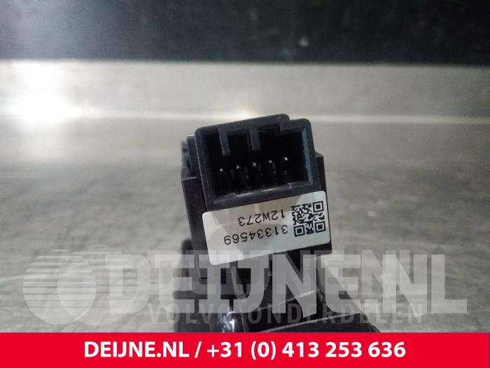 Electric window switch from a Volvo V40 (MV) 1.6 D2 2013