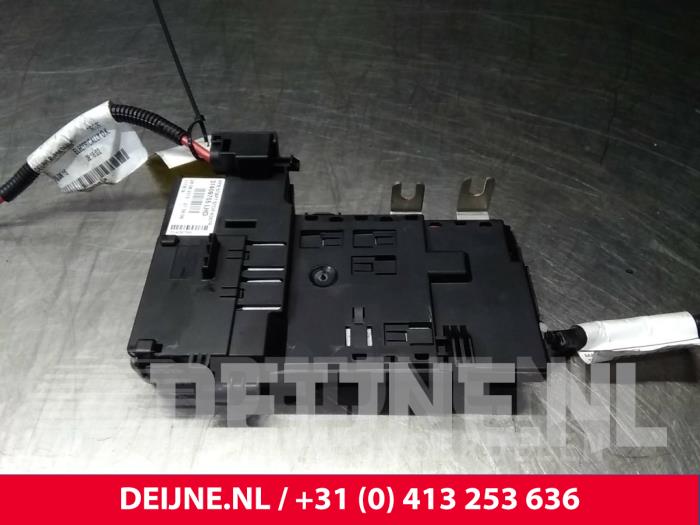 Start/Stop computer Volvo V70 2.4 D5 20V AWD - 31409755 D5244T12 VOLVO