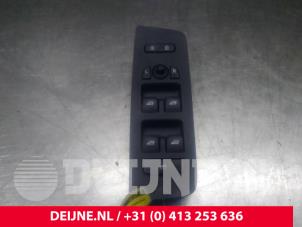 Used Electric window switch Volvo V40 (MV) 1.6 D2 Price € 40,00 Margin scheme offered by van Deijne Onderdelen Uden B.V.