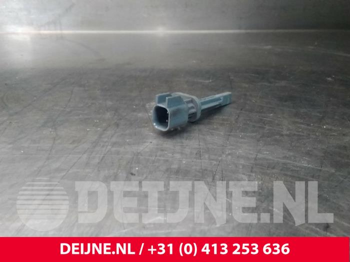 ABS-sensor från en Volvo XC90 II 2.0 T8 16V Twin Engine AWD 2018