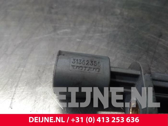 ABS-sensor från en Volvo XC90 II 2.0 T8 16V Twin Engine AWD 2018