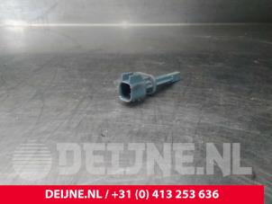 ABS-sensor från en Volvo XC90 II 2.0 T8 16V Twin Engine AWD 2018