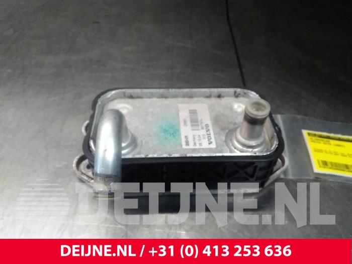Gebrauchte Ölkühler Volvo XC70 (SZ) XC70 2.5 T 20V Preis € 40,00 Margenregelung angeboten von van Deijne Onderdelen Uden B.V.