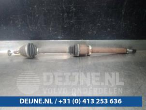 Used Front drive shaft, right Volvo C30 (EK/MK) 1.6 D 16V Price € 75,00 Margin scheme offered by van Deijne Onderdelen Uden B.V.