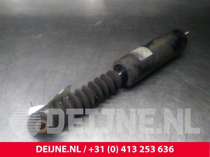 Rear shock absorber, right from a Volvo V70 (SW) 2.4 D5 20V 2006