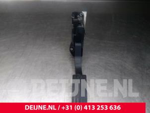 Used Accelerator pedal Volvo V40 (MV) 2.0 D2 16V Price € 50,00 Margin scheme offered by van Deijne Onderdelen Uden B.V.