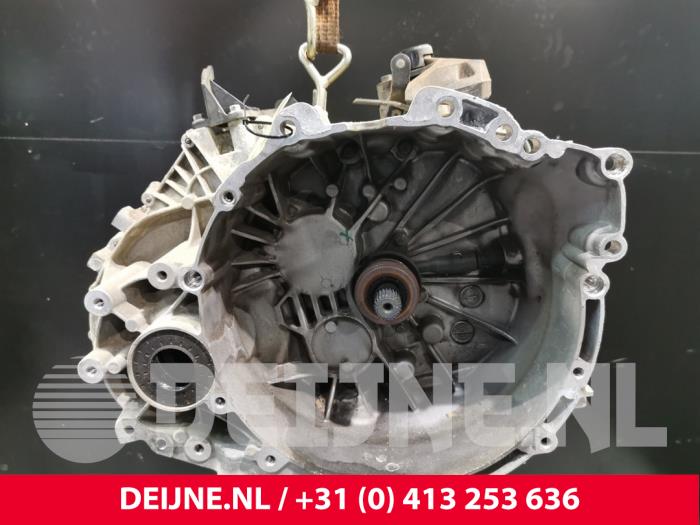 Getriebe van een Volvo S60 II (FS) 2.0 D4 16V 2017