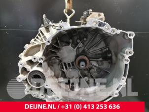 Usagé Boîte de vitesse Volvo S60 II (FS) 2.0 D4 16V Prix € 500,00 Règlement à la marge proposé par van Deijne Onderdelen Uden B.V.
