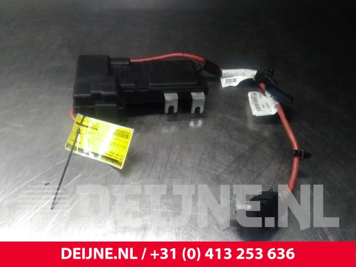 Used Start/Stop computer Volvo S60 II (FS) 2.0 T3 16V Price € 40,00 Margin scheme offered by van Deijne Onderdelen Uden B.V.