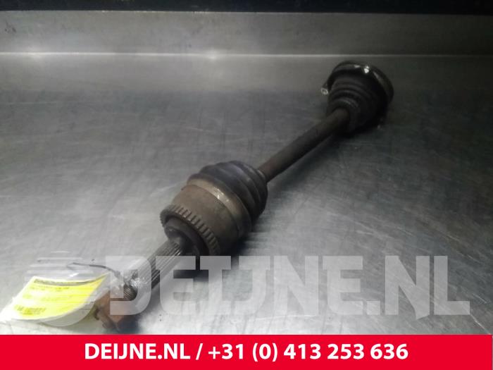 Usagé Pompe de direction Volvo V40 (VW) 1.8 16V Prix € 50,00 Règlement à la marge proposé par van Deijne Onderdelen Uden B.V.