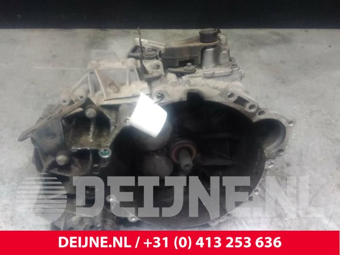 Gebrauchte Getriebe Volvo V70 (BW) 2.4 D 20V Preis € 350,00 Margenregelung angeboten von van Deijne Onderdelen Uden B.V.