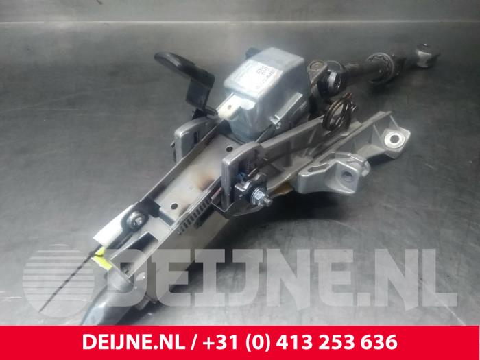 Steering column housing from a Volvo XC90 II 2.0 D5 16V AWD 2019