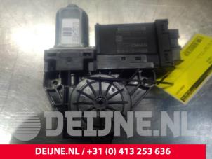 Used Door window motor Volvo XC90 II 2.0 D5 16V AWD Price € 85,00 Margin scheme offered by van Deijne Onderdelen Uden B.V.