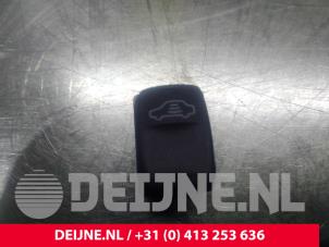 Gebrauchte Schalter (sonstige) Volvo S80 Preis € 10,00 Margenregelung angeboten von van Deijne Onderdelen Uden B.V.