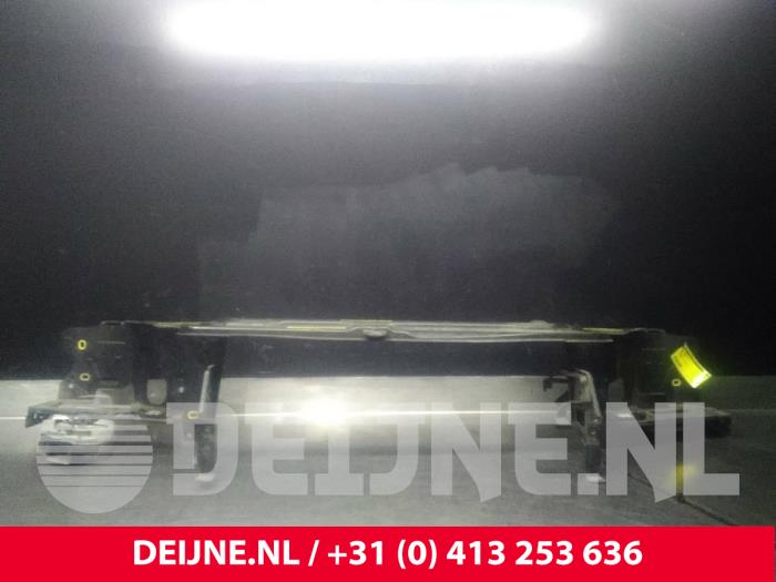Używane Panel przedni Volvo XC90 I 2.9 T6 24V Cena € 75,00 Procedura marży oferowane przez van Deijne Onderdelen Uden B.V.
