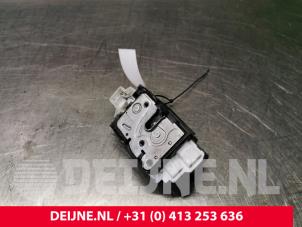 Used Front door lock mechanism 4-door, right Volvo V40 (MV) 1.6 D2 Price € 40,00 Margin scheme offered by van Deijne Onderdelen Uden B.V.