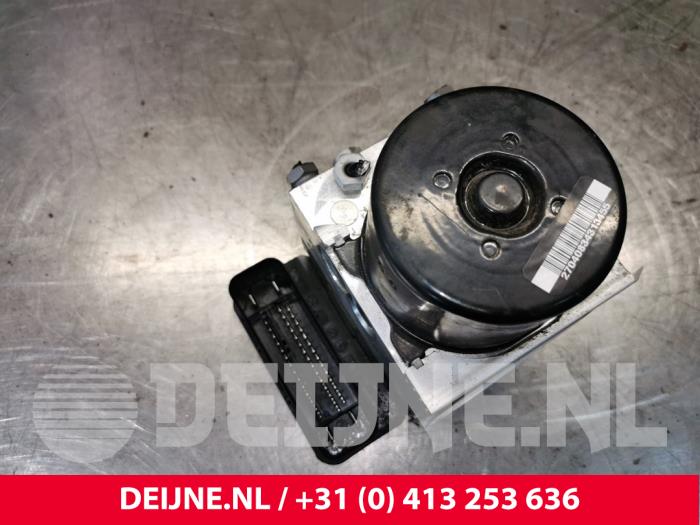 Begagnade ABS-pump Volvo S80 (AR/AS) 2.0 D4 16V Pris € 95,00 Marginaltabell erbjuds av van Deijne Onderdelen Uden B.V.