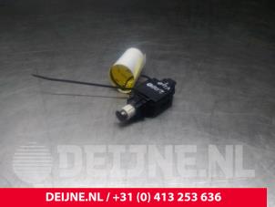 Used Brake light switch Volvo V40 Price € 15,00 Margin scheme offered by van Deijne Onderdelen Uden B.V.